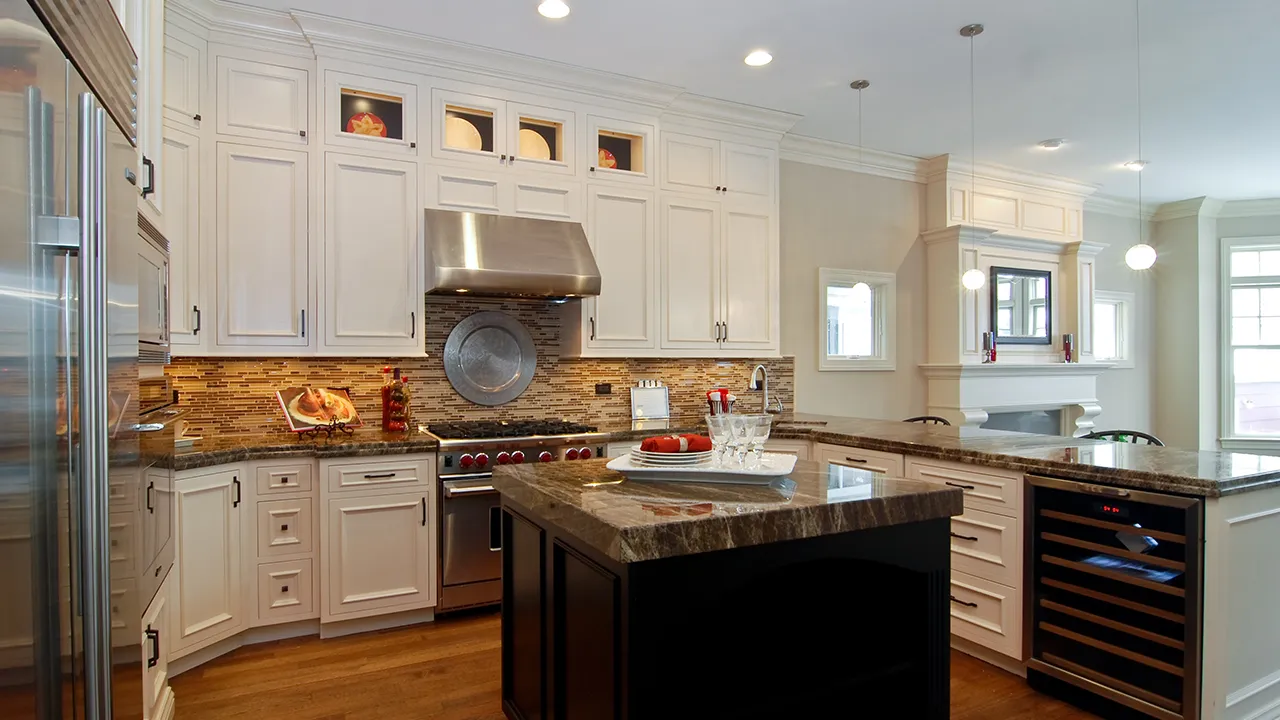 Cabinet company highlighted image