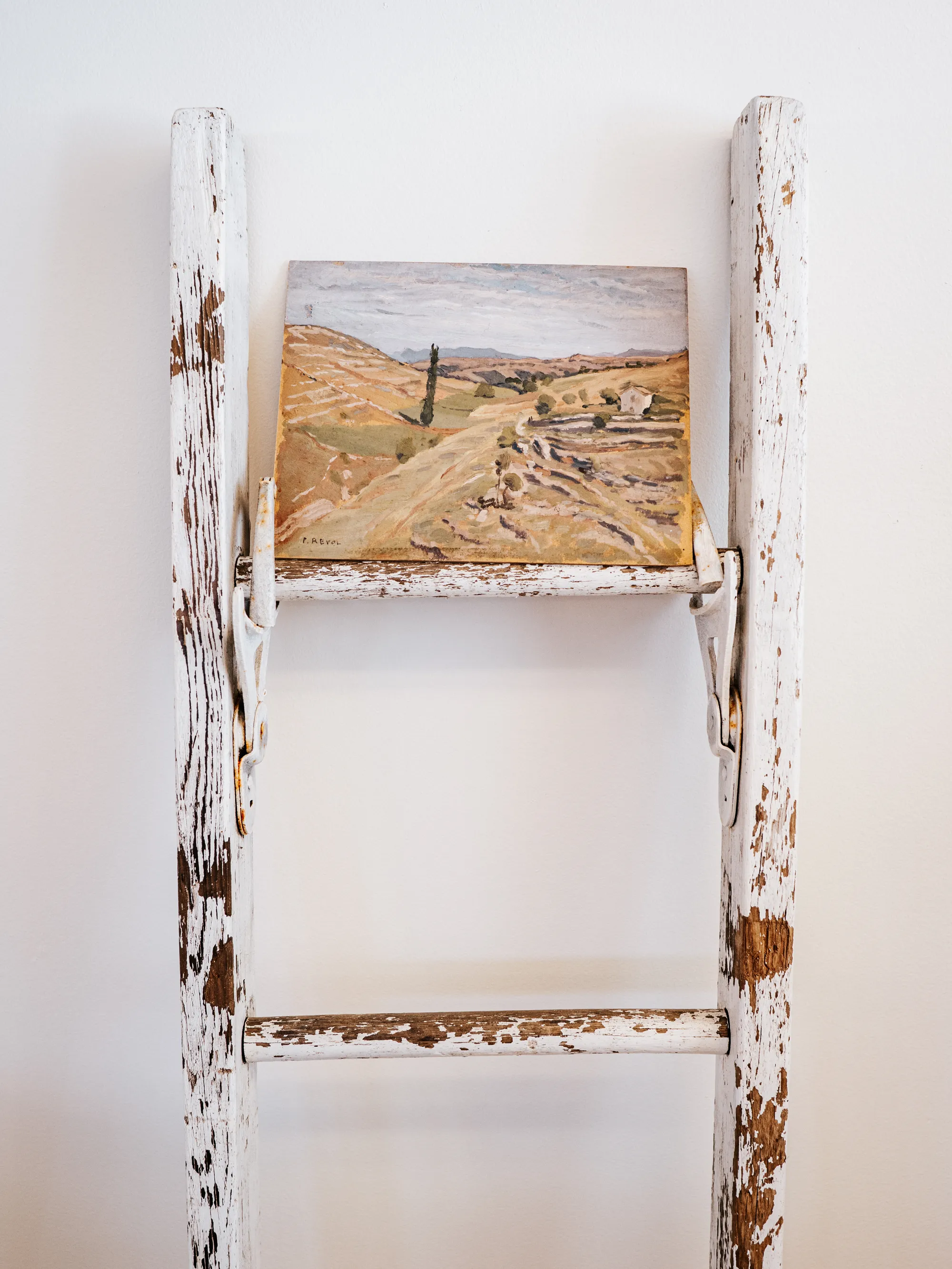 Shop item display image